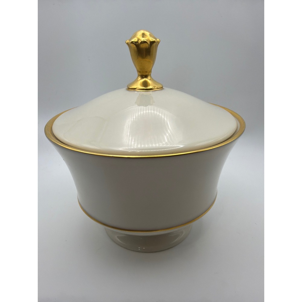 Lenox Ivory Fine China Covered Sugar Bowl Gold Trim Finial Made in USA